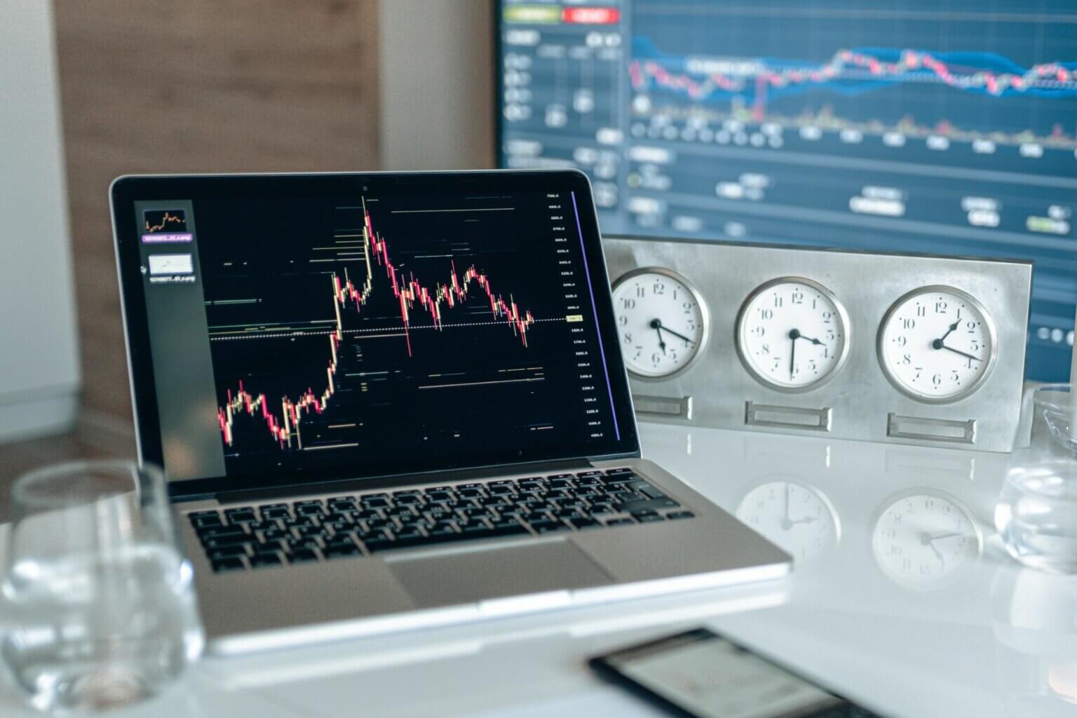 Покет оптион брокер. Трейдинг оптион. Options trading simplified. Трейдинг оптион. Binary options trading.